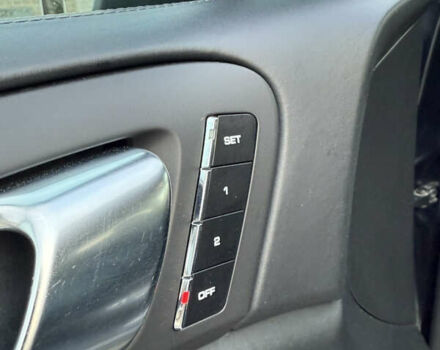 Черный Порше Каен, объемом двигателя 4.8 л и пробегом 278 тыс. км за 13999 $, фото 62 на Automoto.ua