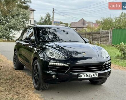 Чорний Порше Cayenne, об'ємом двигуна 3 л та пробігом 240 тис. км за 18500 $, фото 2 на Automoto.ua