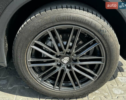 Чорний Порше Cayenne, об'ємом двигуна 4.81 л та пробігом 182 тис. км за 16800 $, фото 14 на Automoto.ua