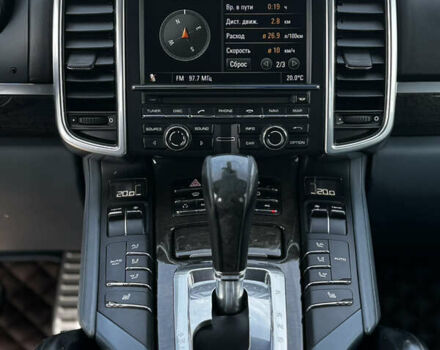 Чорний Порше Cayenne, об'ємом двигуна 4.81 л та пробігом 182 тис. км за 16800 $, фото 20 на Automoto.ua