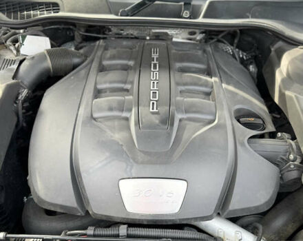 Черный Порше Каен, объемом двигателя 3 л и пробегом 259 тыс. км за 22500 $, фото 11 на Automoto.ua