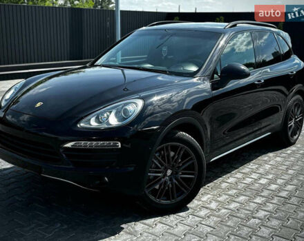 Чорний Порше Cayenne, об'ємом двигуна 4.81 л та пробігом 182 тис. км за 16800 $, фото 2 на Automoto.ua