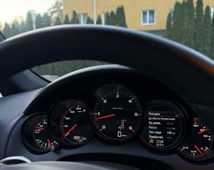 Чорний Порше Cayenne, об'ємом двигуна 3 л та пробігом 190 тис. км за 23900 $, фото 44 на Automoto.ua