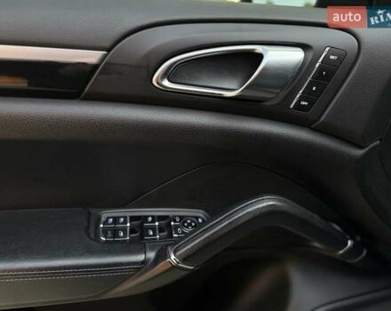 Черный Порше Каен, объемом двигателя 3.6 л и пробегом 155 тыс. км за 16900 $, фото 20 на Automoto.ua