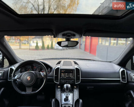 Порше Каен 2012 в Черновцах на Automoto.ua Черный Порше Каен, объемом двигателя 3 л и пробегом 296 тыс. км за 21500 $, фото 16 на Automoto.ua