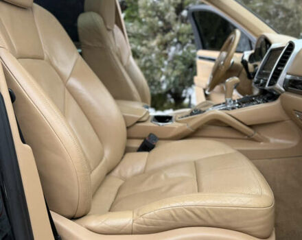 Чорний Порше Cayenne, об'ємом двигуна 3 л та пробігом 224 тис. км за 19350 $, фото 34 на Automoto.ua