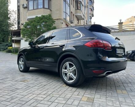 Черный Порше Каен, объемом двигателя 3 л и пробегом 221 тыс. км за 24700 $, фото 2 на Automoto.ua