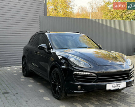 Порше Каен 2012 в Черновцах на Automoto.ua Черный Порше Каен, объемом двигателя 3 л и пробегом 296 тыс. км за 21500 $, фото 3 на Automoto.ua