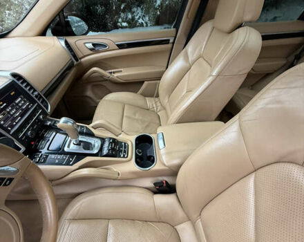 Чорний Порше Cayenne, об'ємом двигуна 3 л та пробігом 224 тис. км за 19350 $, фото 40 на Automoto.ua