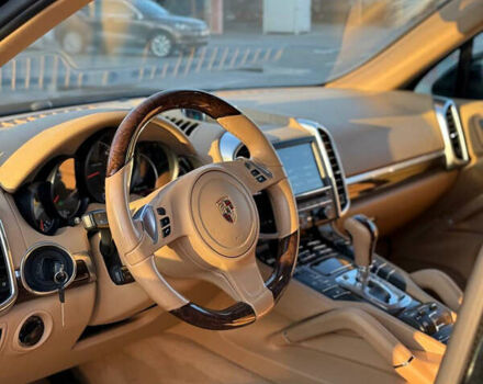 Черный Порше Каен, объемом двигателя 3 л и пробегом 217 тыс. км за 24999 $, фото 12 на Automoto.ua