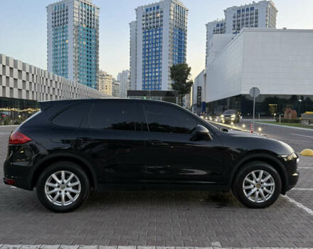 Черный Порше Каен, объемом двигателя 3.6 л и пробегом 270 тыс. км за 15000 $, фото 5 на Automoto.ua