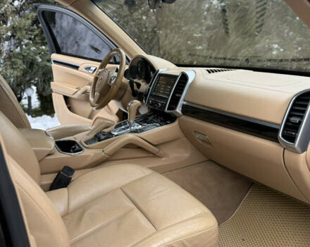 Чорний Порше Cayenne, об'ємом двигуна 3 л та пробігом 224 тис. км за 19350 $, фото 35 на Automoto.ua