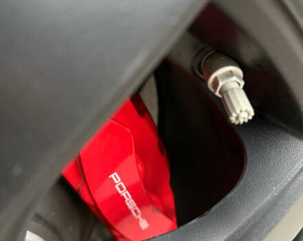 Черный Порше Каен, объемом двигателя 4.8 л и пробегом 175 тыс. км за 20500 $, фото 33 на Automoto.ua