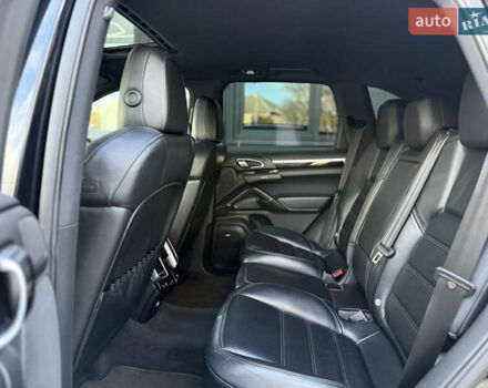 Порше Каен 2012 в Черновцах на Automoto.ua Черный Порше Каен, объемом двигателя 3 л и пробегом 296 тыс. км за 21500 $, фото 15 на Automoto.ua