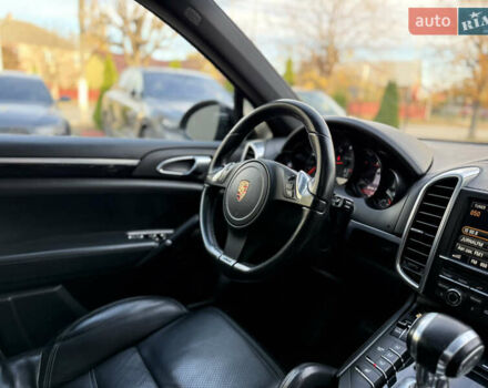 Порше Каен 2012 в Черновцах на Automoto.ua Черный Порше Каен, объемом двигателя 3 л и пробегом 296 тыс. км за 21500 $, фото 22 на Automoto.ua
