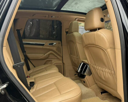 Чорний Порше Cayenne, об'ємом двигуна 3 л та пробігом 224 тис. км за 19350 $, фото 54 на Automoto.ua