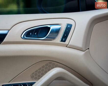 Черный Порше Каен, объемом двигателя 3.6 л и пробегом 168 тыс. км за 23300 $, фото 22 на Automoto.ua