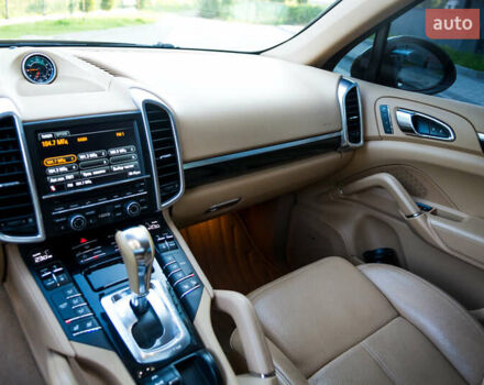 Черный Порше Каен, объемом двигателя 3.6 л и пробегом 168 тыс. км за 23300 $, фото 51 на Automoto.ua