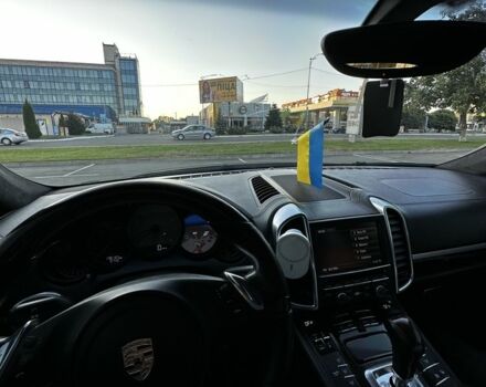 Порше Cayenne 2012 у Києві на Automoto.ua Чорний Порше Cayenne, об'ємом двигуна 4.8 л та пробігом 196 тис. км за 15000 $, фото 11 на Automoto.ua
