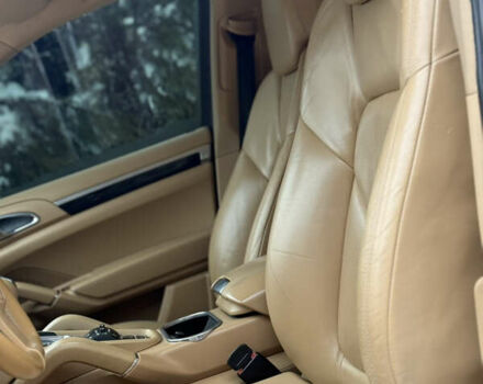 Чорний Порше Cayenne, об'ємом двигуна 3 л та пробігом 224 тис. км за 19350 $, фото 51 на Automoto.ua