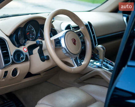 Черный Порше Каен, объемом двигателя 3.6 л и пробегом 168 тыс. км за 23300 $, фото 27 на Automoto.ua