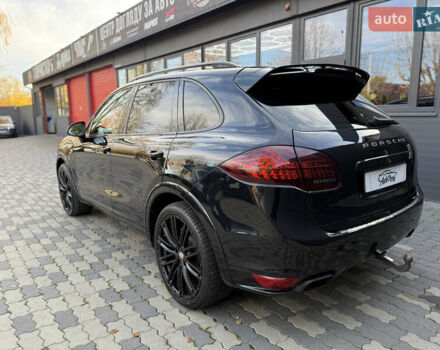 Порше Каен 2012 в Черновцах на Automoto.ua Черный Порше Каен, объемом двигателя 3 л и пробегом 296 тыс. км за 21500 $, фото 7 на Automoto.ua