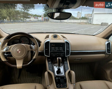 Черный Порше Каен, объемом двигателя 3.6 л и пробегом 170 тыс. км за 16500 $, фото 4 на Automoto.ua