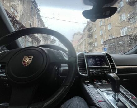 Черный Порше Каен, объемом двигателя 3 л и пробегом 160 тыс. км за 23900 $, фото 3 на Automoto.ua