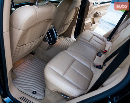 Черный Порше Каен, объемом двигателя 3.6 л и пробегом 168 тыс. км за 23300 $, фото 43 на Automoto.ua