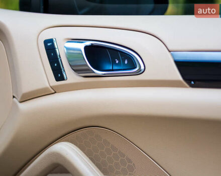 Черный Порше Каен, объемом двигателя 3.6 л и пробегом 168 тыс. км за 23300 $, фото 29 на Automoto.ua