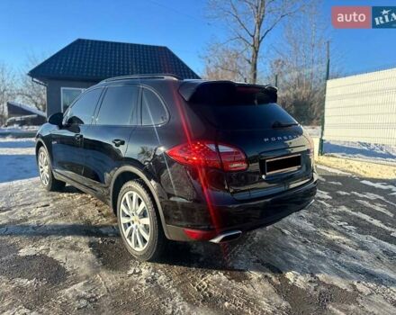 Черный Порше Каен, объемом двигателя 3 л и пробегом 214 тыс. км за 29000 $, фото 6 на Automoto.ua