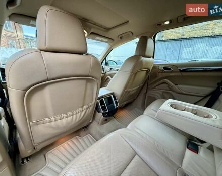 Чорний Порше Cayenne, об'ємом двигуна 3.6 л та пробігом 172 тис. км за 15999 $, фото 22 на Automoto.ua