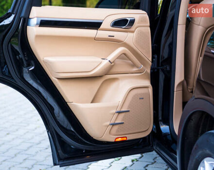 Черный Порше Каен, объемом двигателя 3.6 л и пробегом 168 тыс. км за 23300 $, фото 41 на Automoto.ua