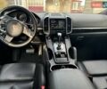 Черный Порше Каен, объемом двигателя 2.97 л и пробегом 155 тыс. км за 21400 $, фото 29 на Automoto.ua