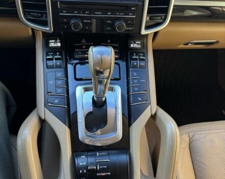 Чорний Порше Cayenne, об'ємом двигуна 3 л та пробігом 296 тис. км за 20000 $, фото 14 на Automoto.ua