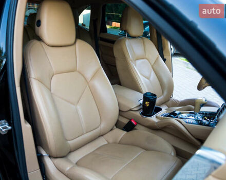 Черный Порше Каен, объемом двигателя 3.6 л и пробегом 168 тыс. км за 23300 $, фото 31 на Automoto.ua