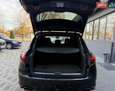 Порше Каен 2012 в Черновцах на Automoto.ua Черный Порше Каен, объемом двигателя 3 л и пробегом 296 тыс. км за 21500 $, фото 17 на Automoto.ua