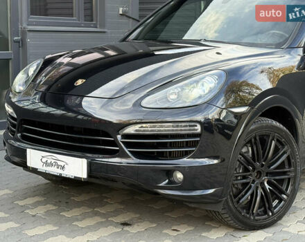 Порше Каен 2012 в Черновцах на Automoto.ua Черный Порше Каен, объемом двигателя 3 л и пробегом 296 тыс. км за 21500 $, фото 10 на Automoto.ua