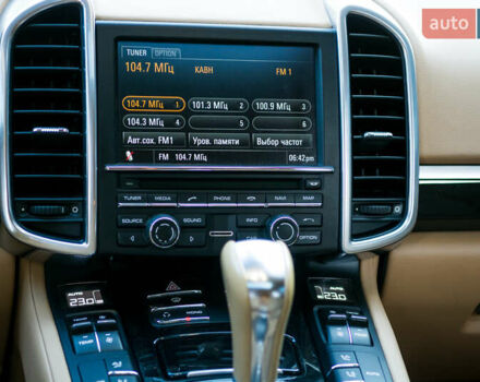 Черный Порше Каен, объемом двигателя 3.6 л и пробегом 168 тыс. км за 23300 $, фото 46 на Automoto.ua