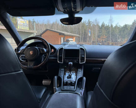 Черный Порше Каен, объемом двигателя 4.8 л и пробегом 270 тыс. км за 17500 $, фото 23 на Automoto.ua