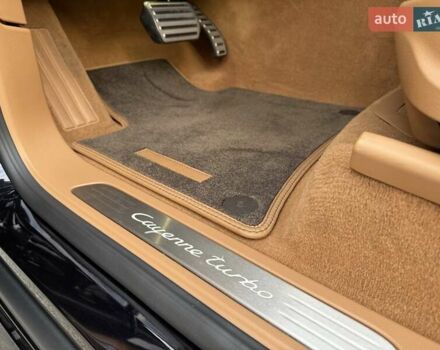 Черный Порше Каен, объемом двигателя 4.81 л и пробегом 43 тыс. км за 53000 $, фото 24 на Automoto.ua