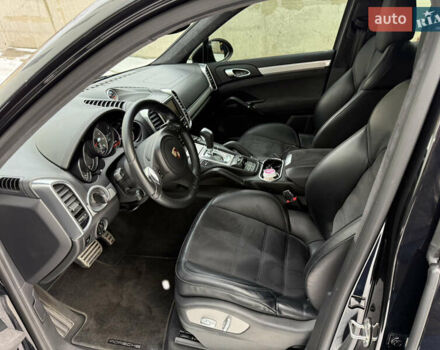 Черный Порше Каен, объемом двигателя 4.8 л и пробегом 39 тыс. км за 30900 $, фото 25 на Automoto.ua