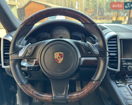 Черный Порше Каен, объемом двигателя 4.8 л и пробегом 270 тыс. км за 17500 $, фото 14 на Automoto.ua