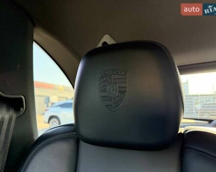 Чорний Порше Cayenne, об'ємом двигуна 3 л та пробігом 181 тис. км за 29000 $, фото 25 на Automoto.ua