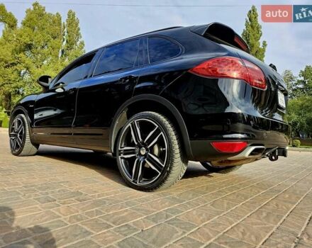Порше Каен 2013 в Полтаве на Automoto.ua Черный Порше Каен, объемом двигателя 2.97 л и пробегом 258 тыс. км за 20950 $, фото 33 на Automoto.ua