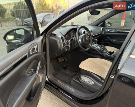 Порше Каен 2013 в Одессе на Automoto.ua Черный Порше Каен, объемом двигателя 3 л и пробегом 181 тыс. км за 26200 $, фото 6 на Automoto.ua