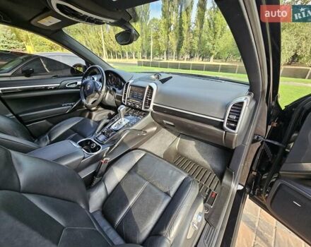 Порше Каен 2013 в Полтаве на Automoto.ua Черный Порше Каен, объемом двигателя 2.97 л и пробегом 258 тыс. км за 20950 $, фото 94 на Automoto.ua