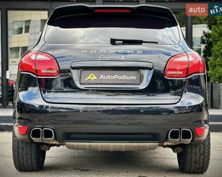 Порше Каен 2013 в Киеве на Automoto.ua Черный Порше Каен, объемом двигателя 4.13 л и пробегом 273 тыс. км за 23999 $, фото 11 на Automoto.ua