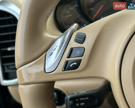 Черный Порше Каен, объемом двигателя 3.6 л и пробегом 160 тыс. км за 17500 $, фото 62 на Automoto.ua