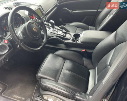 Чорний Порше Cayenne, об'ємом двигуна 3 л та пробігом 180 тис. км за 27300 $, фото 8 на Automoto.ua